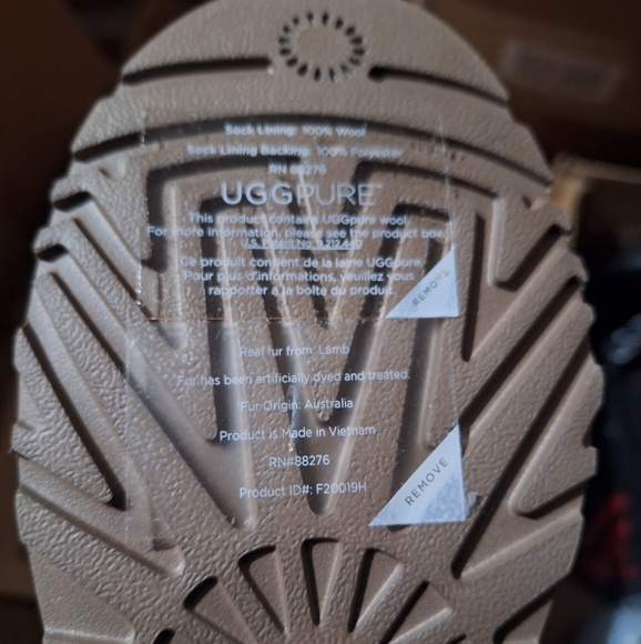 UGG - Picture 7 of 7